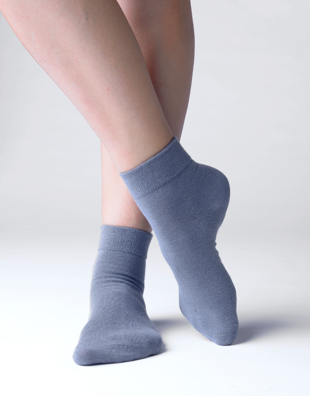 Dámské ponožky bamboo 82004P krátké šedé - Gina